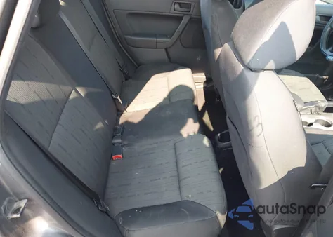 2010 Ford Focus Se z USA, uszkodzony, nr VIN 1FAHP3FN9AW152897